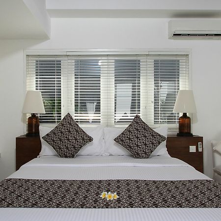 Collection O 20 Astana Kunti Seminyak Hotel Exterior photo