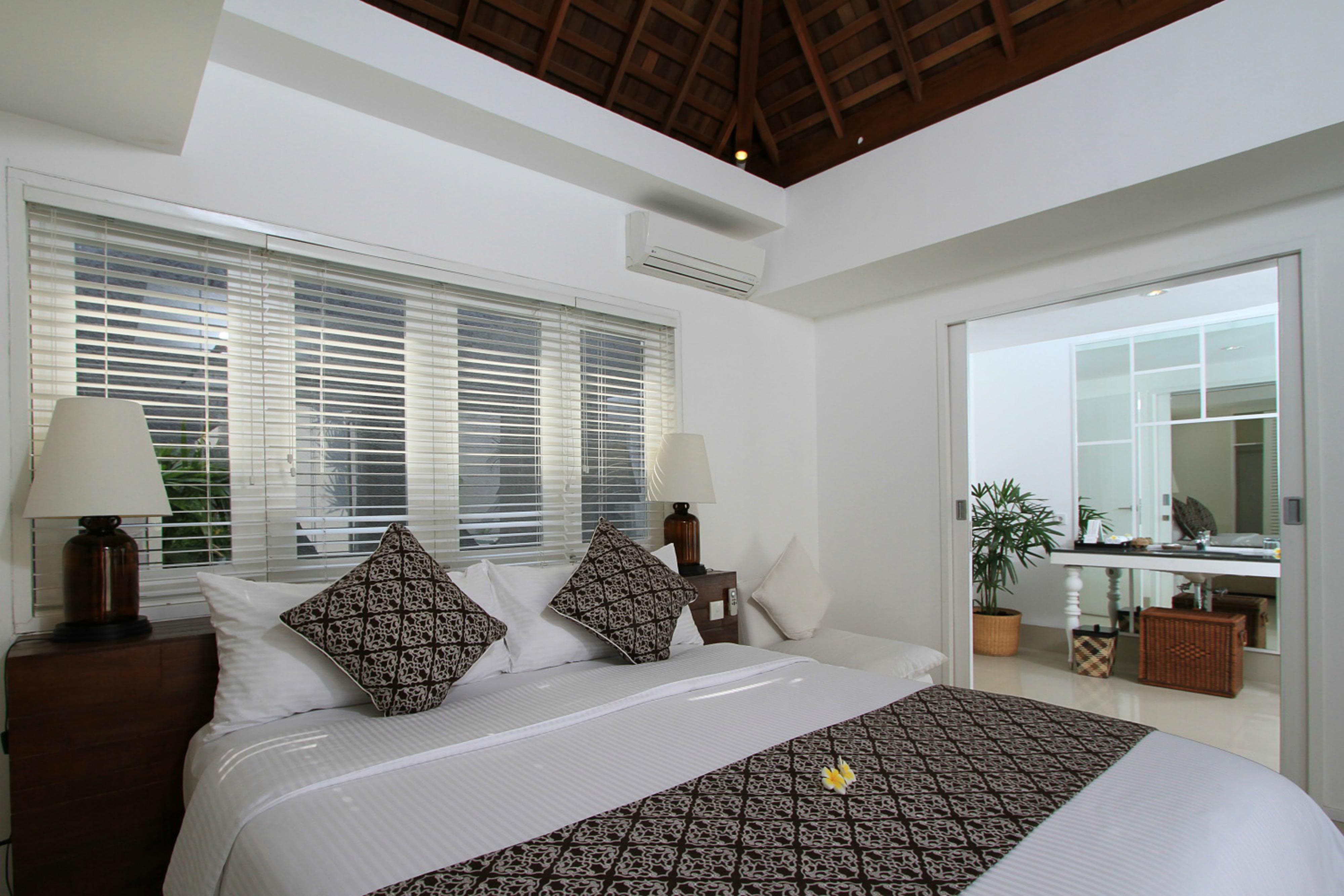 Collection O 20 Astana Kunti Seminyak Hotel Exterior photo