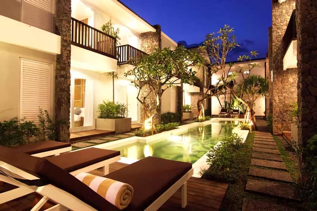 Collection O 20 Astana Kunti Seminyak Hotel Exterior photo