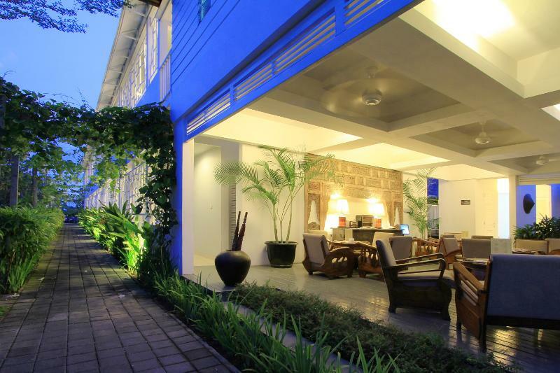 Collection O 20 Astana Kunti Seminyak Hotel Exterior photo